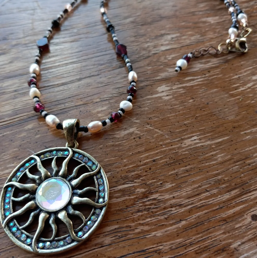 Handmade Crystal Beaded Necklace!!! - Picture 2 of 9